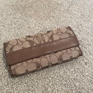 Coach classic wallet